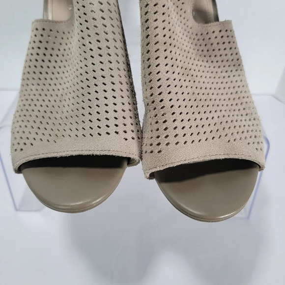 MARC FISHER Women's 8 Tan Stacked Chunky Heel Open Toe Ankle Strap Booties Boho - Picture 3 of 12